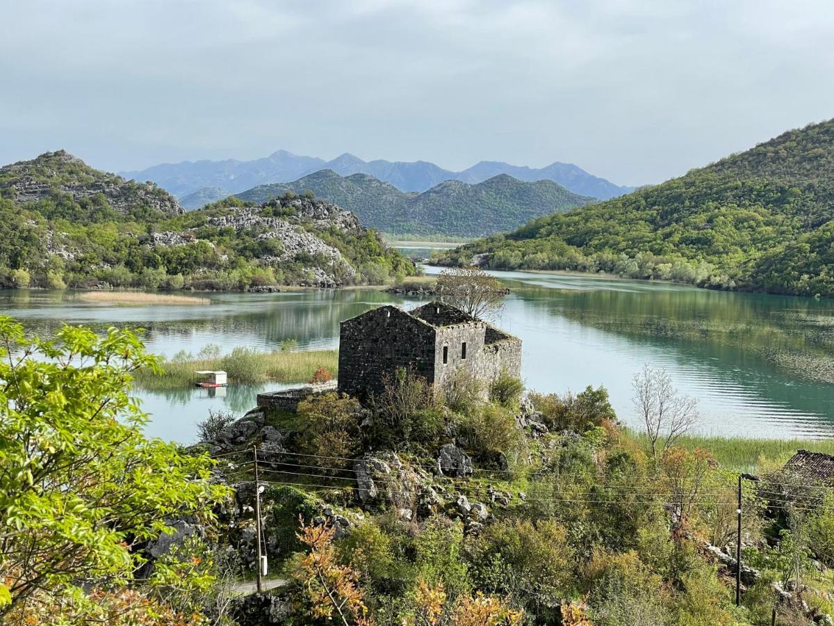 Lake House Puro Dodoši Kültér fotó